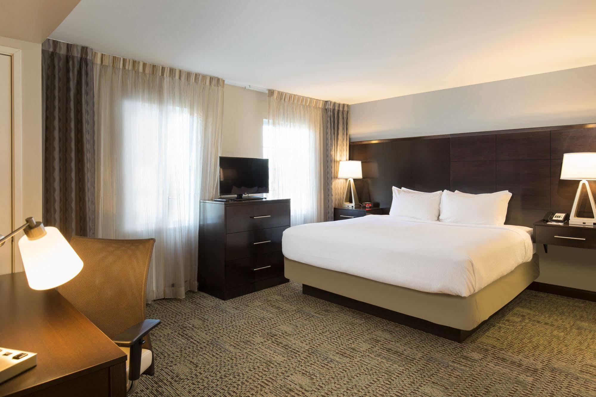 Staybridge Suites Corona South By Ihg Zewnętrze zdjęcie