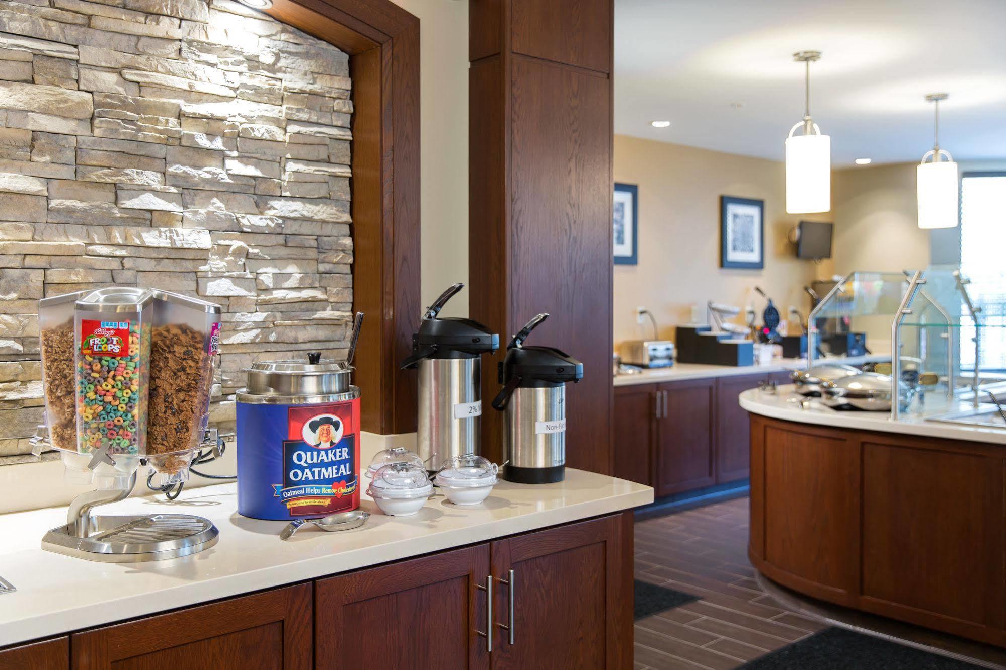 Staybridge Suites Corona South By Ihg Zewnętrze zdjęcie