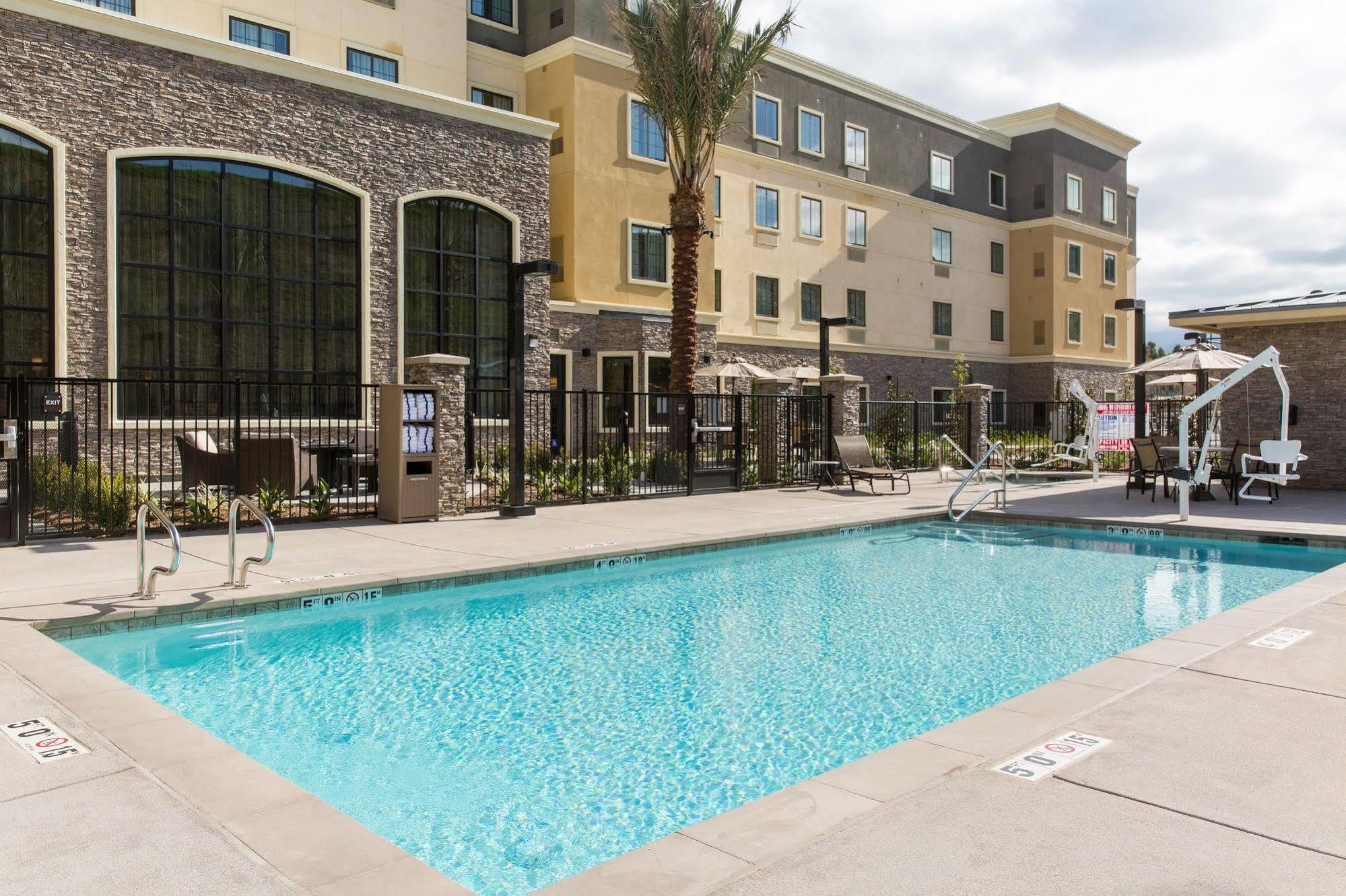 Staybridge Suites Corona South By Ihg Zewnętrze zdjęcie